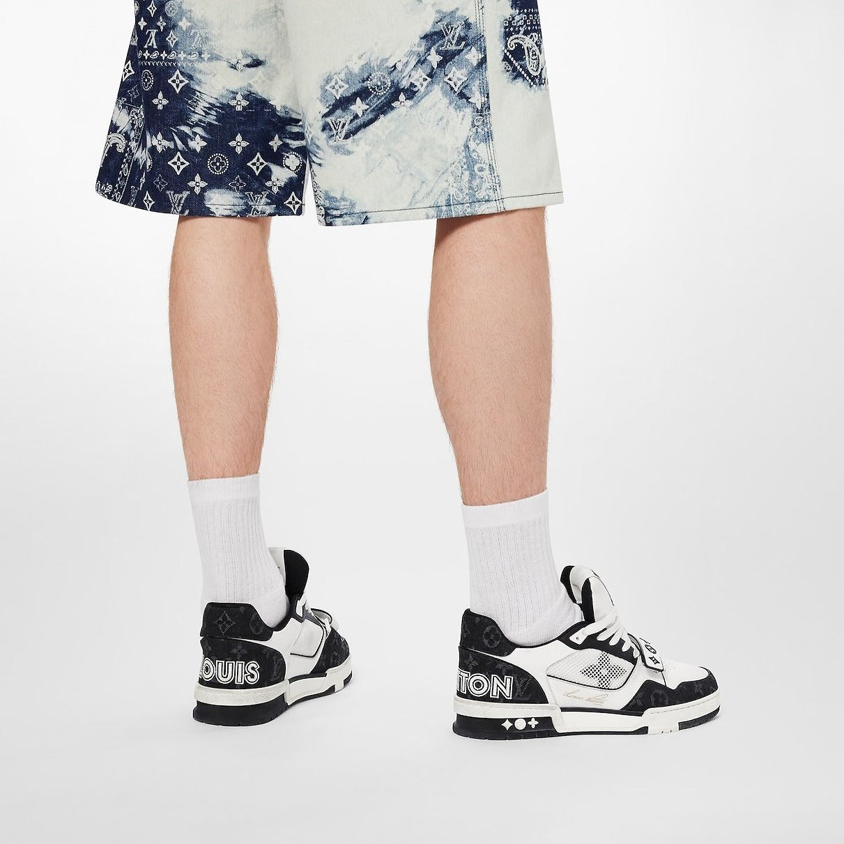 Amazing showroom masterpiece Mne's Sneaker Shoes - AmazingBaba